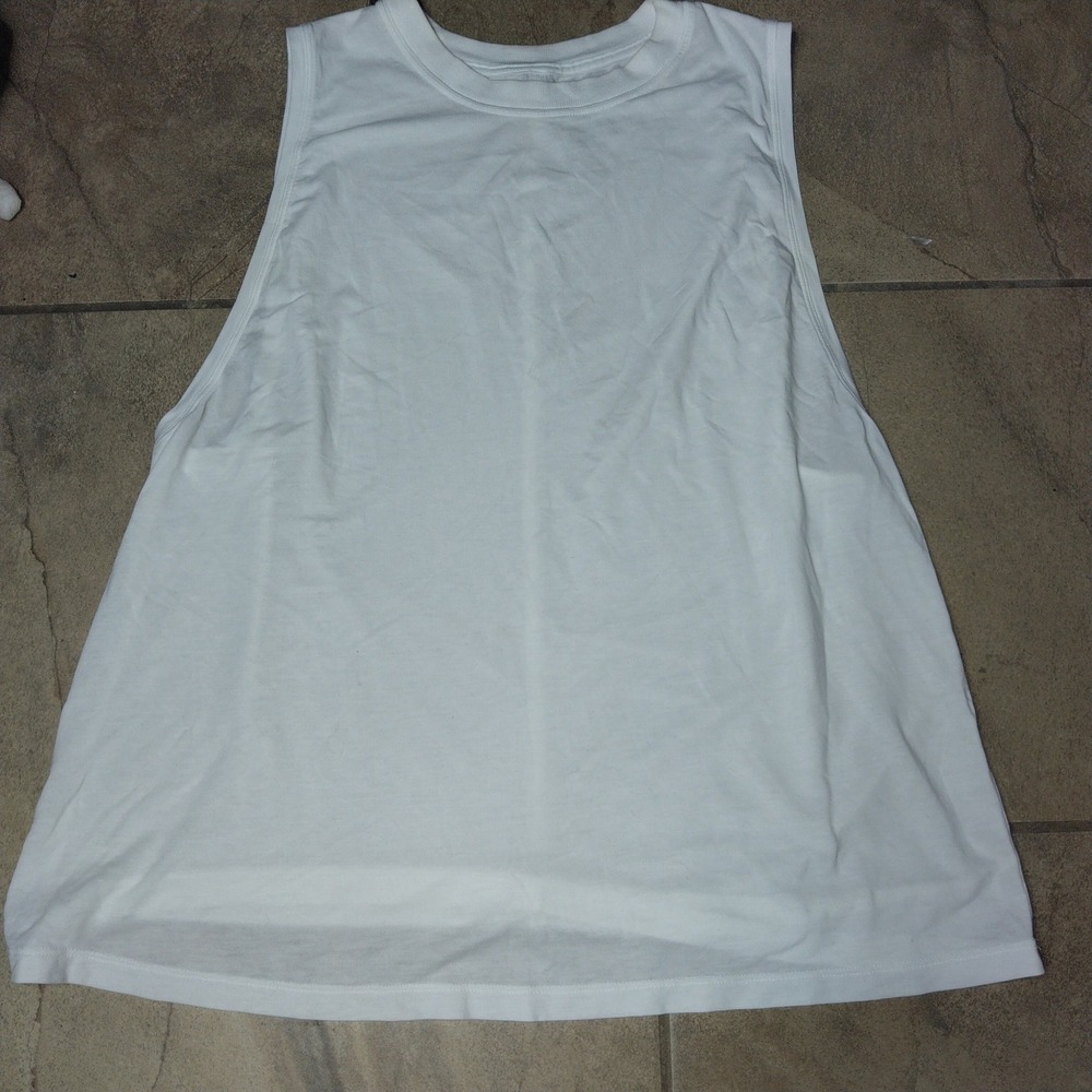 Lululemon All Yours Tank Top White Muscle Tank Relaxed Fit Training Yoga Size xl